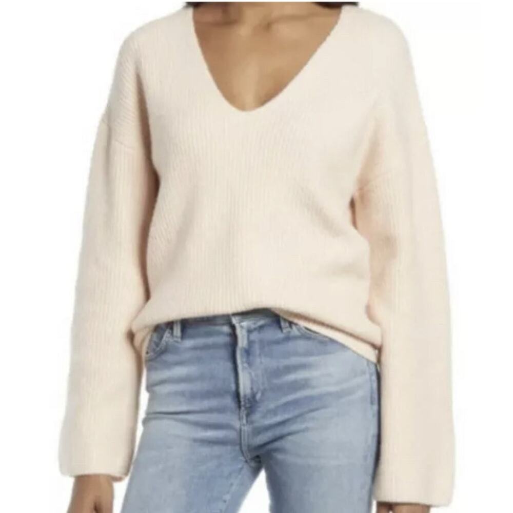 Treasure & Bond Oatmeal Hero Ribbed Sweater Size M Womens V-Neck NWT A003569